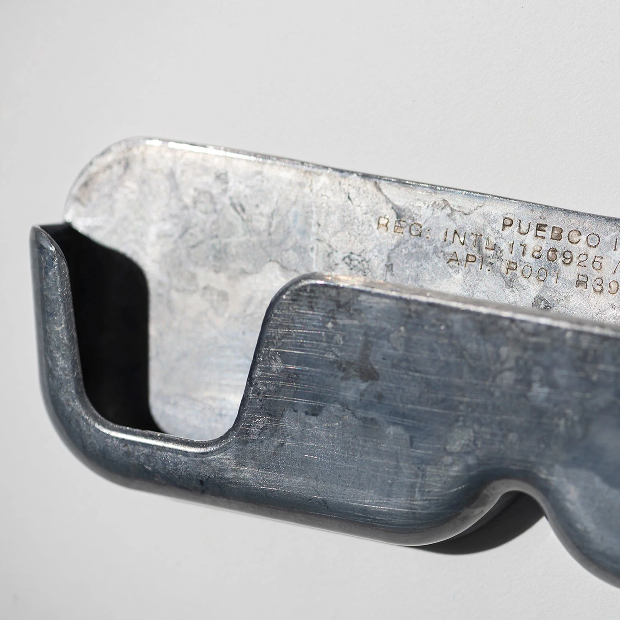 ALUMINIUM DIE CASTING GLASSES HOLDER - Image 10