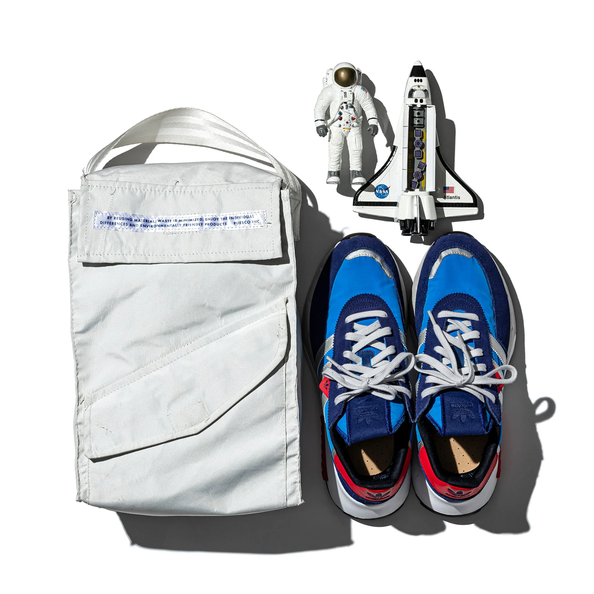 SNOW JACKET CONVERTED TO SHOE BAG - LIM.ED. - Image 4