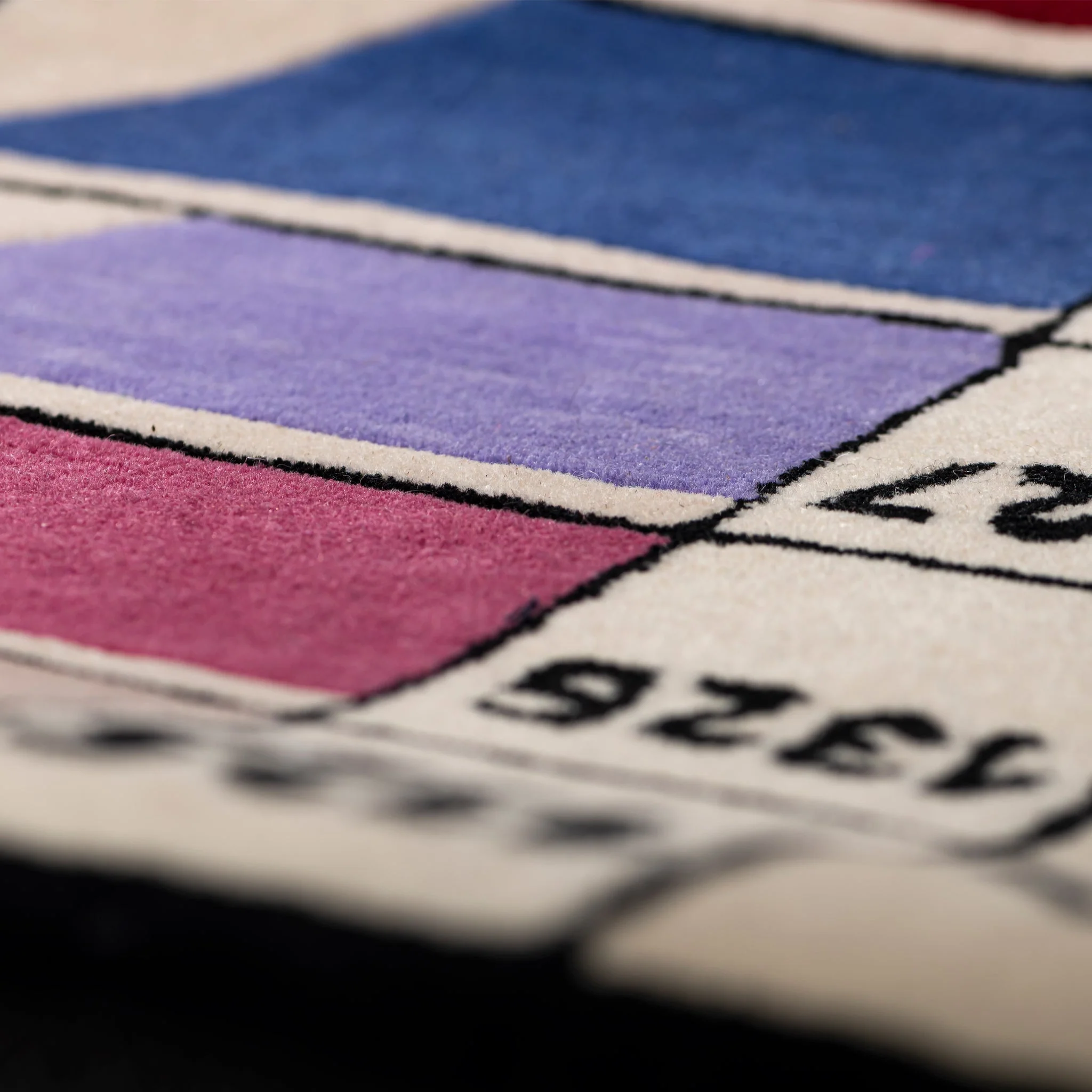 TUFTED RUG / COLOR SWATCH - Image 5