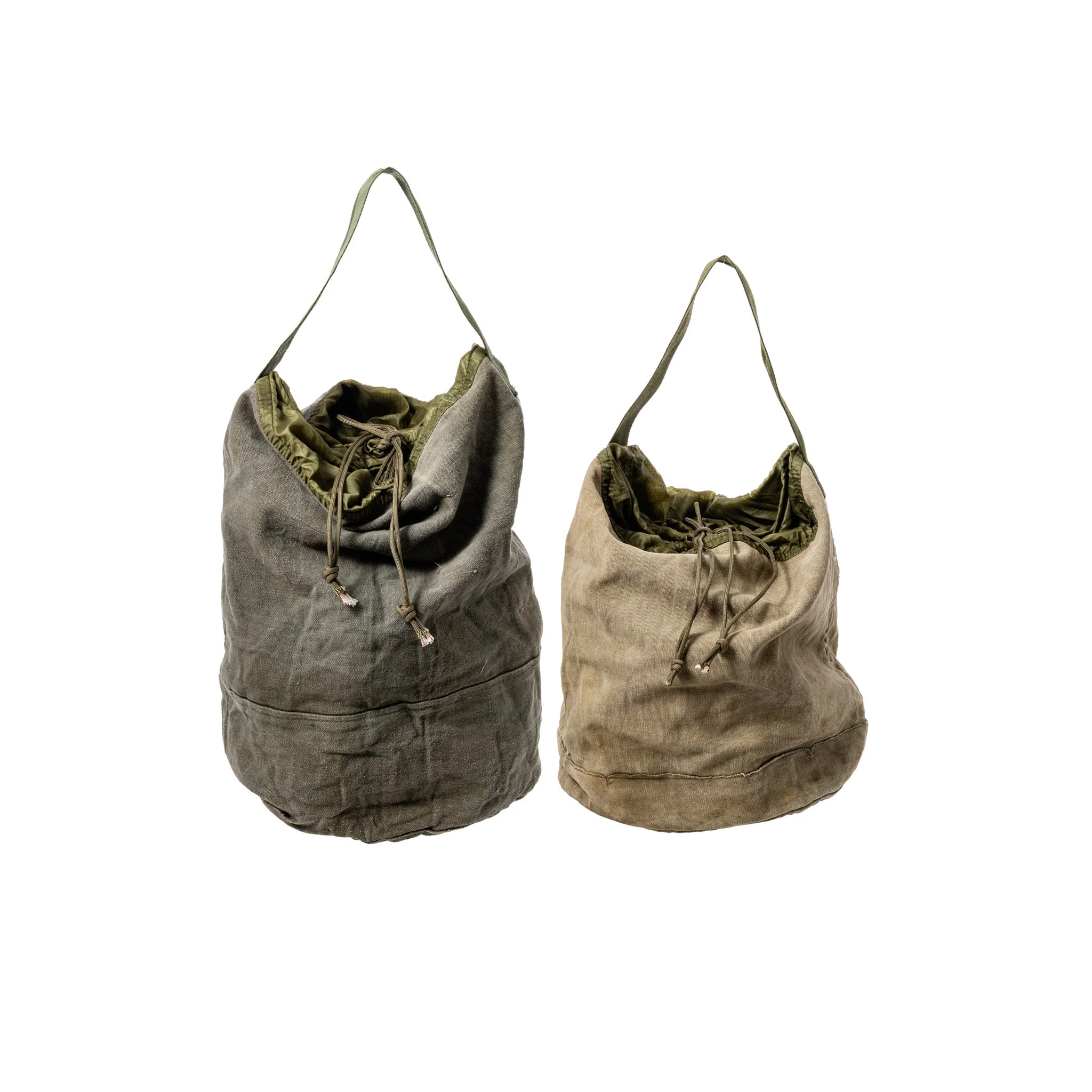 VINTAGE MATERIAL DRAWSTRING BAG - Image 2