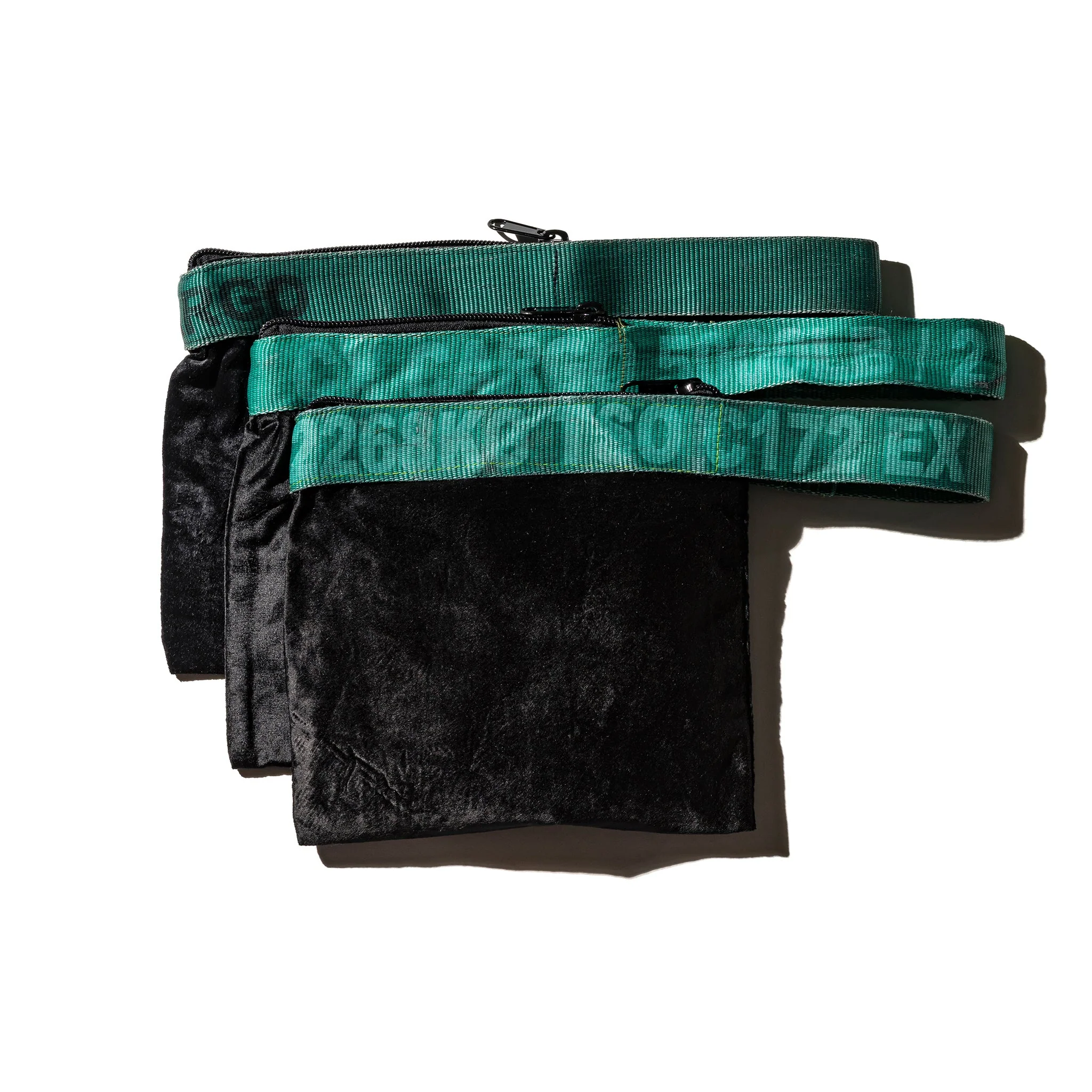 VINTAGE SLING BELT POUCH / Black x Green - Image 3